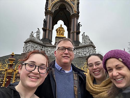 Thomas and his family